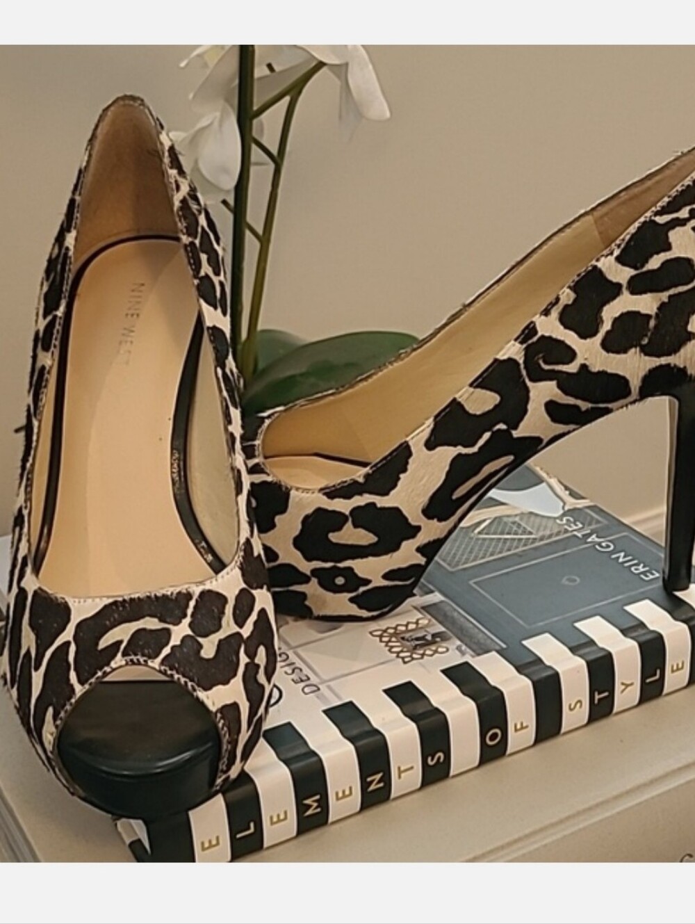 New Nine West Platform calf hair leopard print. Size 8.5